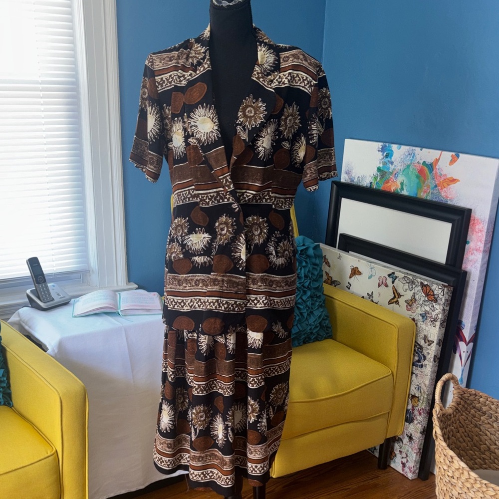 Brown Floral Stripe Button-Front Midi two pieces suit  Dress size 10